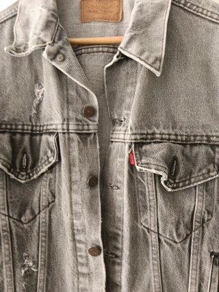 Cazadora vaquera Levis gris talla M