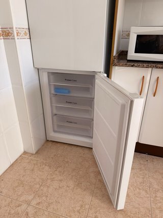 Nevera Blanca Winia