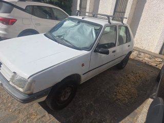 Peugeot 205 1997