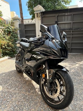 Moto Deportiva negra