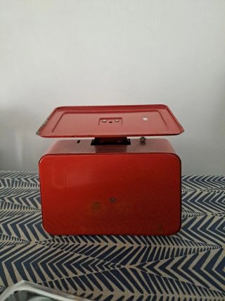 Báscula de cocina vintage Stube roja