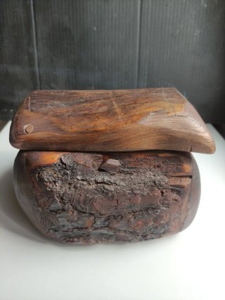 Caja de madera artesanal