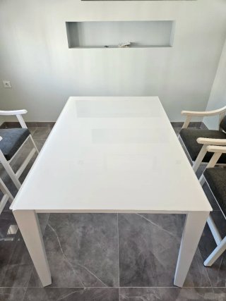 Mesa de comedor cristal blanca