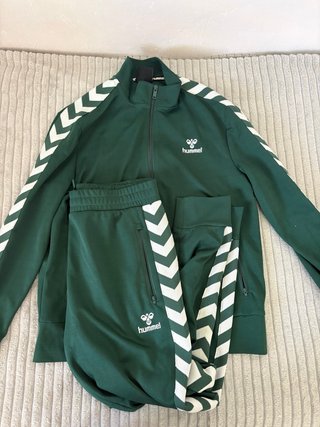 Chándal  Chaqueta más pantalón