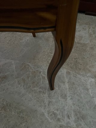 Mesa de centro de madera y mármol