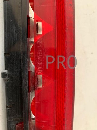 Luz de freno central Ford Focus usado