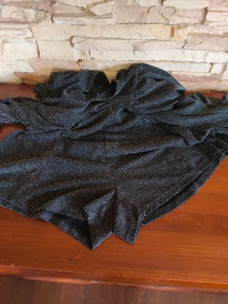 Mono corto plateado mujer