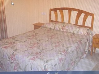 Conjunto cama 1.40m madera y tela