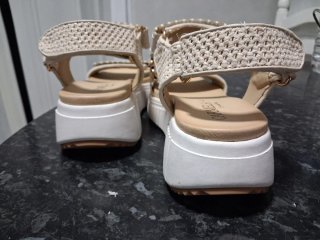 Sandalias CARMELA beige