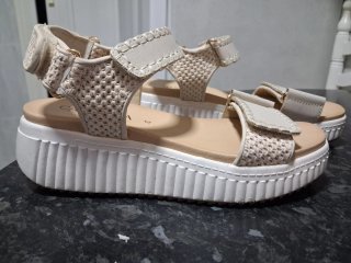 Sandalias CARMELA beige