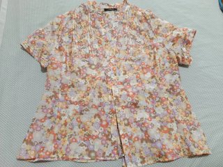 Blusa manga corta floral multicolor