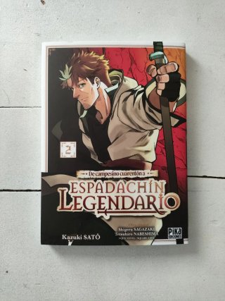 De campesino cuarentón a espadachín legendario,1y2