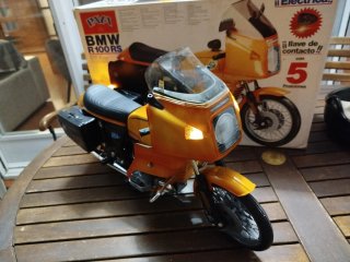 Moto Paya BMW R100 RS Eléctrica 1:4