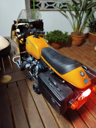 Moto Paya BMW R100 RS Eléctrica 1:4