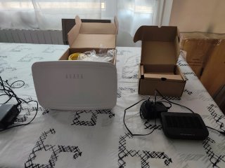 Router Sagemcom y Adaptador Óptico