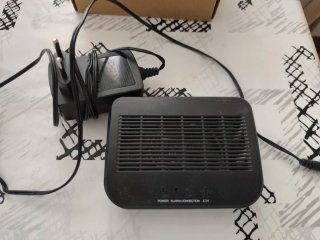 Router Sagemcom y Adaptador Óptico