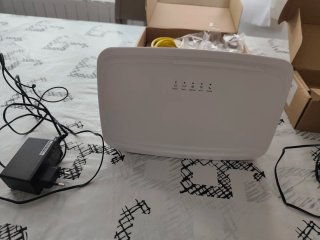 Router Sagemcom y Adaptador Óptico