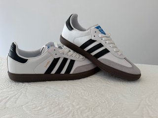 Adidas Samba Mujer Gris y Blanco