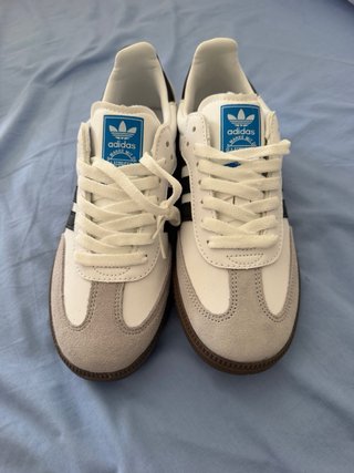Adidas Samba Mujer Gris y Blanco