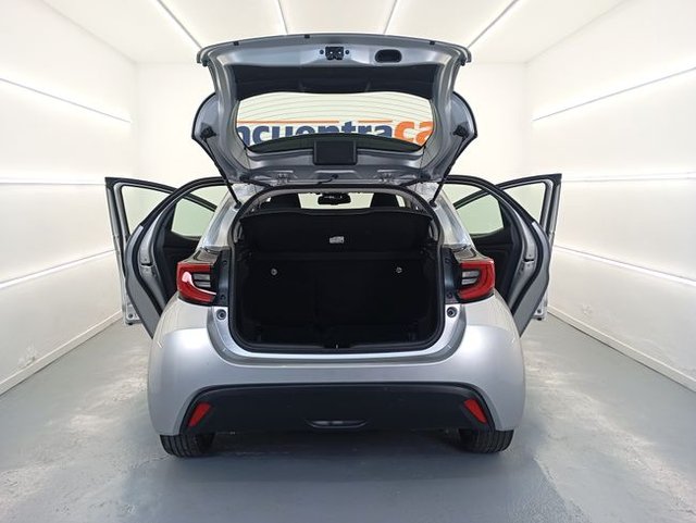 Toyota Yaris 1.5 120H Active Plus