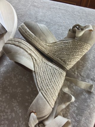 Sandalias cuña alta yute beige