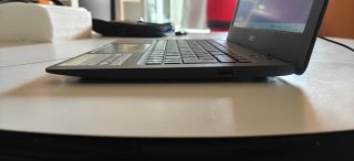 Pack Acer 11" + Funda Tucano + Cargador original