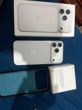 iPhone 17 Pro Max 256GB Blanco + Auriculares