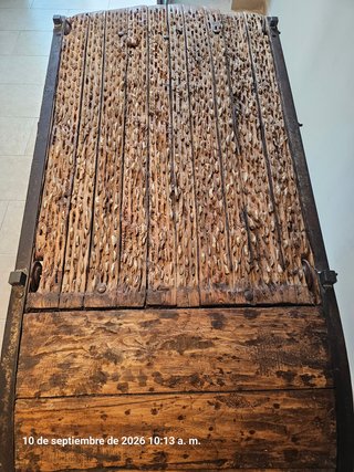 Mesa de centro trillo antiguo forja y cristal