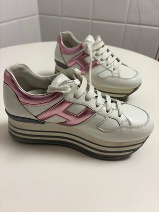 Zapatillas Hogan blancas y rosas