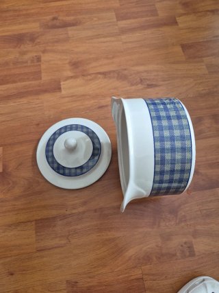 Sopera de porcelana azul y blanca