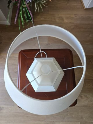 Lámpara de sobremesa blanca – 67 x 45 cm