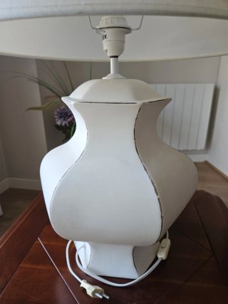 Lámpara de sobremesa blanca – 67 x 45 cm