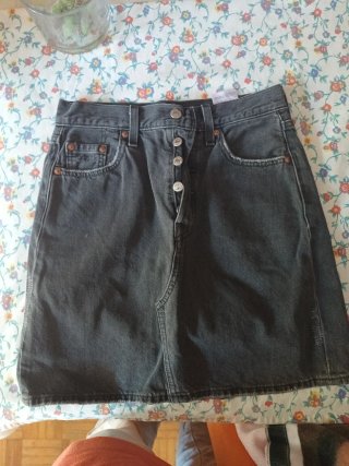 Falda Levi's vaquera gris