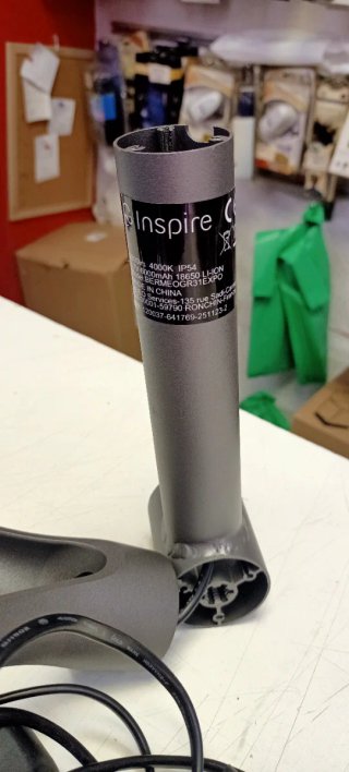 Lámpara Solar LED Inspire Gris