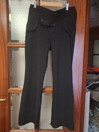 Pantaloni donna neri a zampa