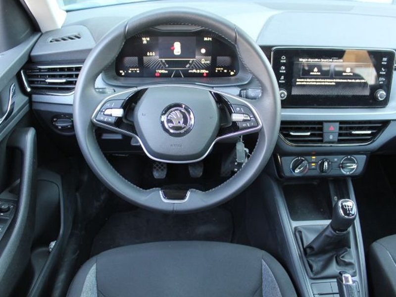 Škoda Kamiq 1.0 TSI Essence 2024, foto 12