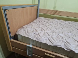 Cama Ortopédica con Colchón Antiescaras