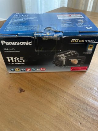 Videocámara Panasonic SDR-H85 Roja