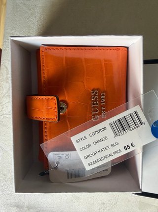 Cartera Guess Naranja y Dorada