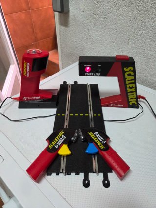 Scalextric Start Line y mandos inalámbricos