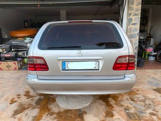 Mercedes-Benz Clase E 2001