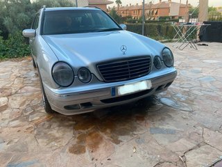 Mercedes-Benz Clase E 2001