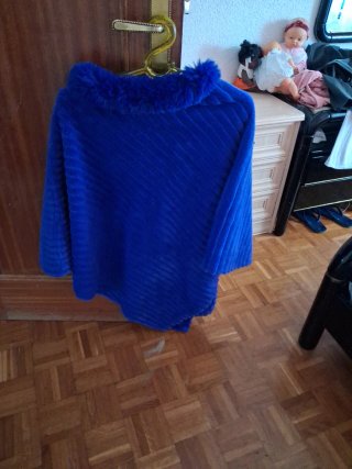 Capa azul corta talla XL