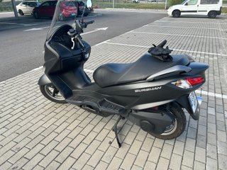 Suzuki Burgman 125 Executive ( Solo 7900km)