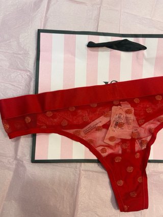 Tanga con encaje Victoria's Secret Rojo Talla L