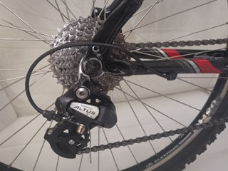 Vendo bicicleta MTB 21V 26" con alforjas