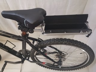 Vendo bicicleta MTB 21V 26" con alforjas
