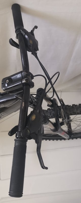 Vendo bicicleta MTB 21V 26" con alforjas