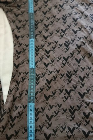 Camiseta cuello alto estampada