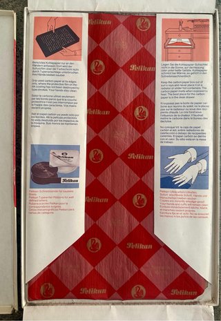 Papel carbón Pelikan Interplastic.